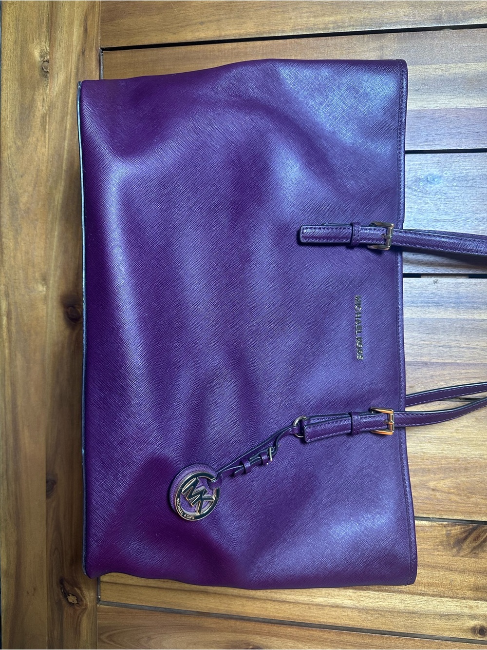 Michael Kors Plum Saffiano Leather Jet Set Travel Tote with Gold Hardware - Picture 2 of 10